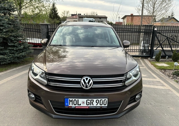 Volkswagen Tiguan cena 54700 przebieg: 177456, rok produkcji 2015 z Gniew małe 326